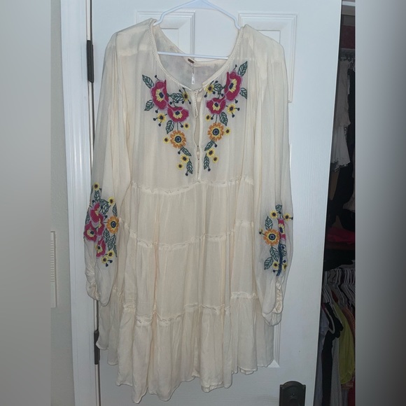 Free People Dress - Liner included - Picture 2 of 5